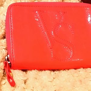 VICTORIA SECRET WALLET HOT PINK WITH ANIMAL PRINT INSIDE